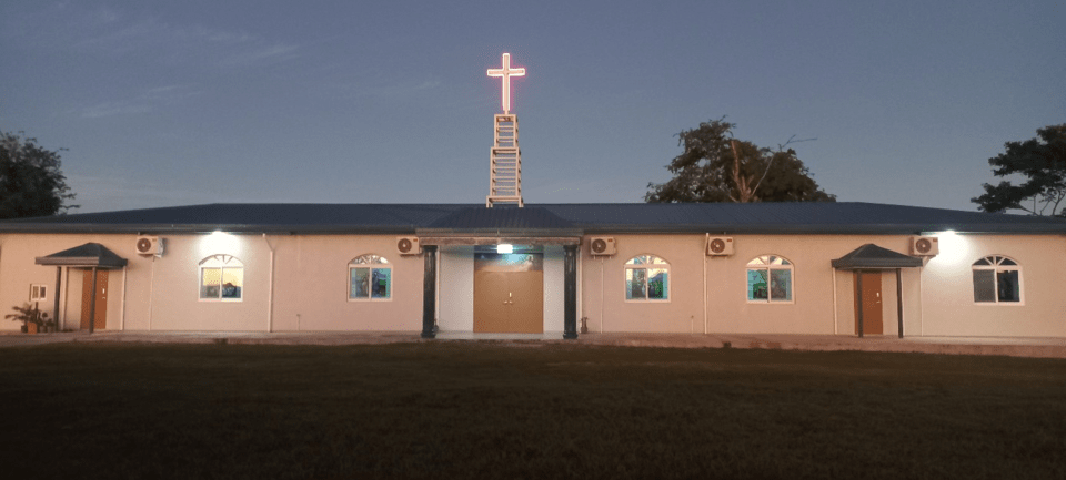 재건축된 교회 전경 ©박상기 선교사