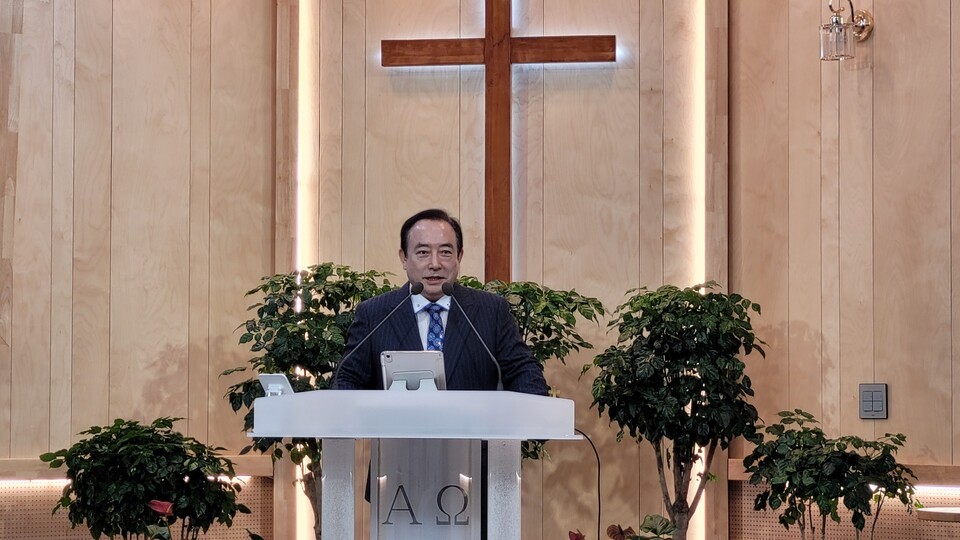 황영복 목사(미스바성결교회 담임), 